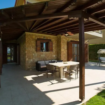 Stilianna Luxury Village